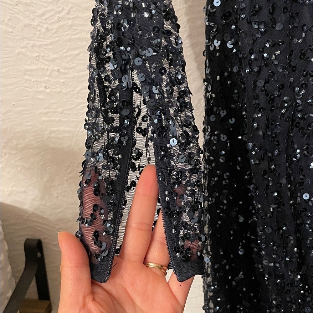 NWT MAC DUGGAL Sequin Wrap Gown Dress Size 4 - Picture 6 of 10